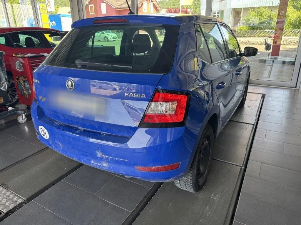 Skoda Fabia 1.0 MPI Active 1.0, 75 PS — zdjęcie 3