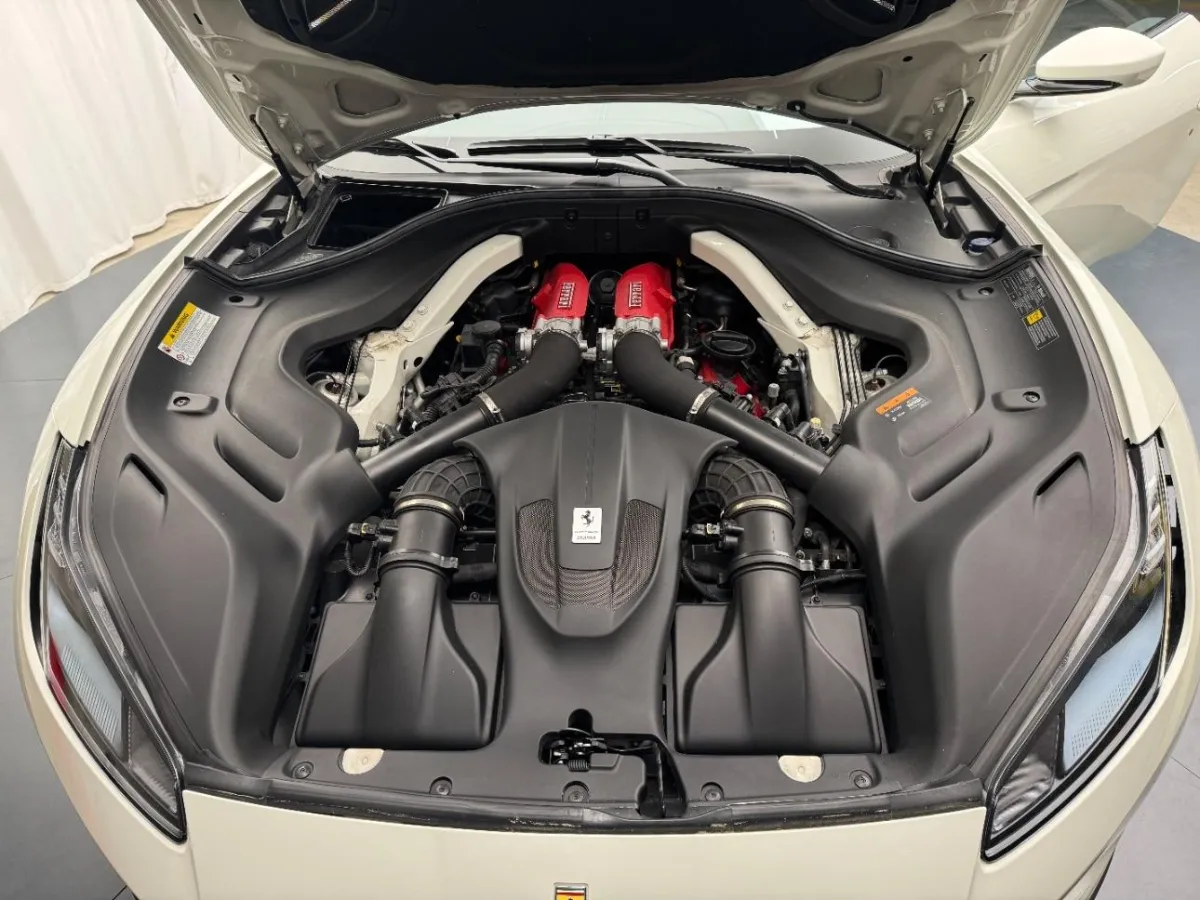Ferrari Portofino 3.9 V8 T, 600 PS — zdjęcie 14