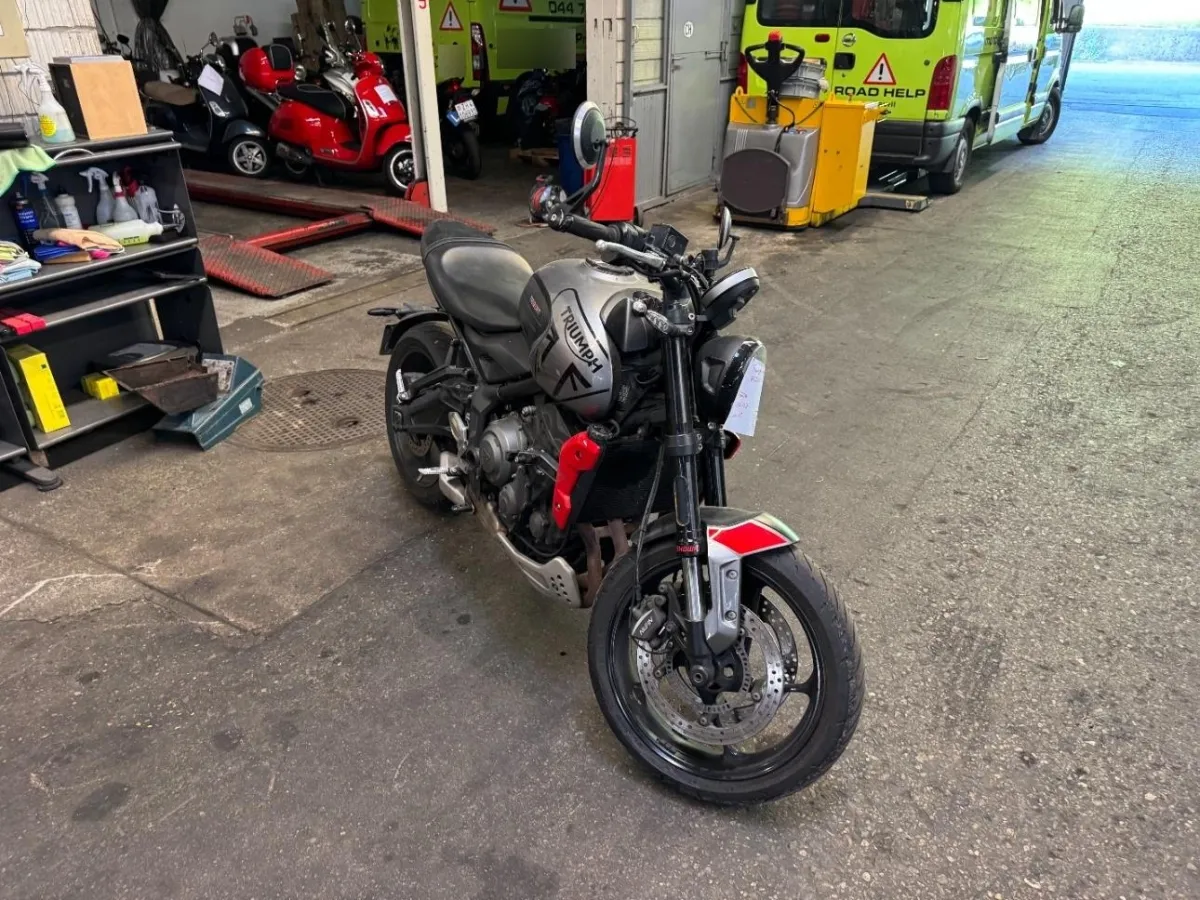 Triumph Trident 660, 80 PS — zdjęcie 4