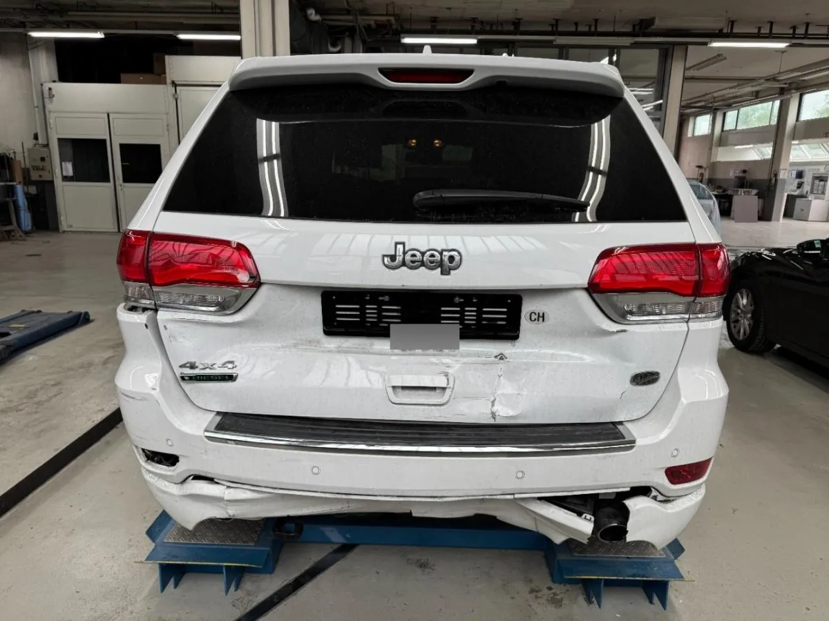 Jeep Grand Cherokee Overland, 250 PS — zdjęcie 4
