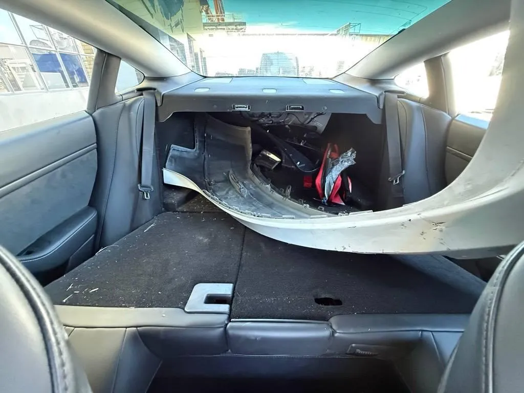 TESLA MODEL 3 Long R. AWD, 498 PS — zdjęcie 15