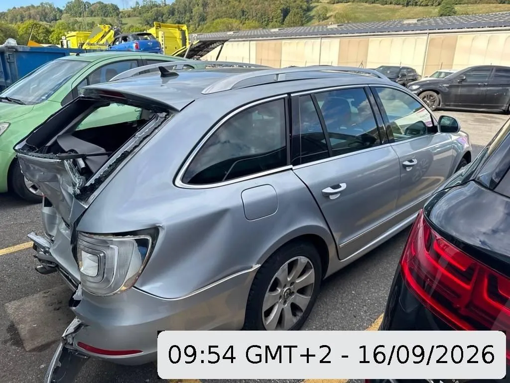 Skoda Superb Combi 2.0 TDI 170 Ambition 4x4, 170 PS — zdjęcie 4