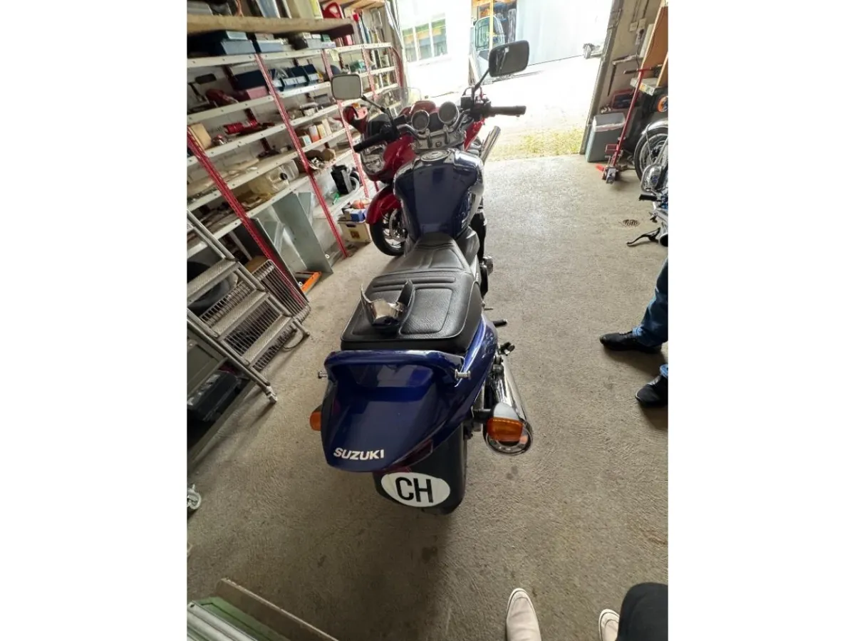 Suzuki GSX 1400, 106 PS — zdjęcie 6