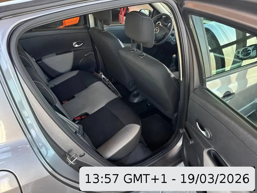 RENAULT Clio 1.2 16V T Expression, 101 PS — zdjęcie 9