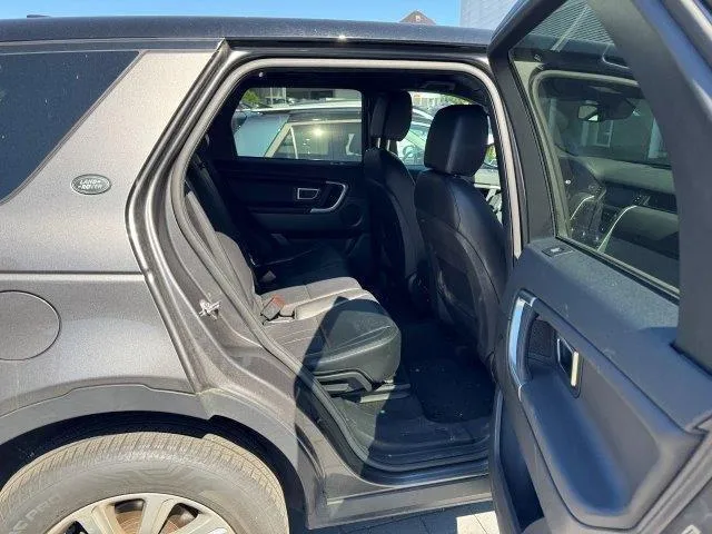 Land Rover Discovery Sport 2.0 TD4 180 SE, 180 PS — zdjęcie 8