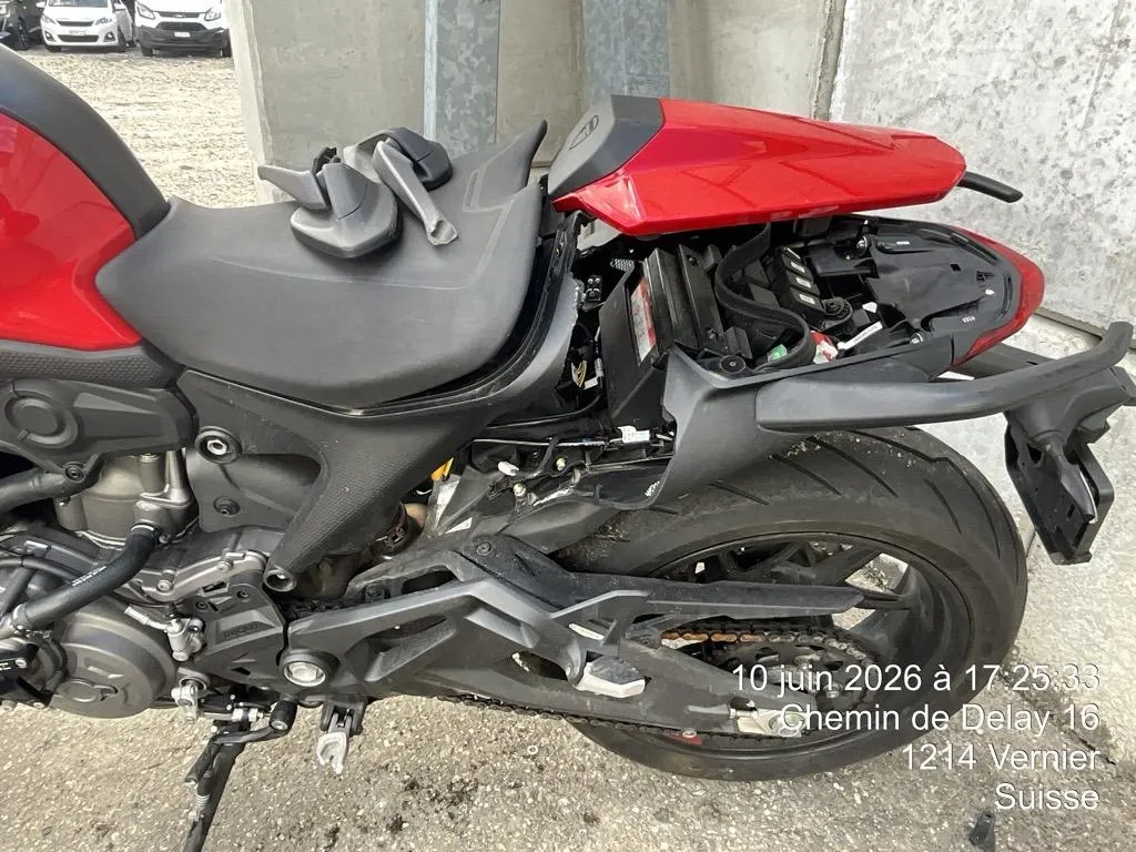 Ducati Monster+ 937, 110 PS — zdjęcie 10