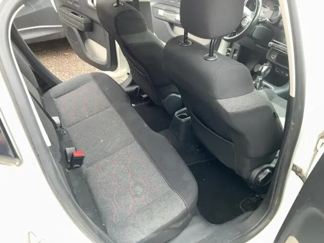 Citroën C3 1.2 PureTech Shine 1.2, 110 PS — zdjęcie 8