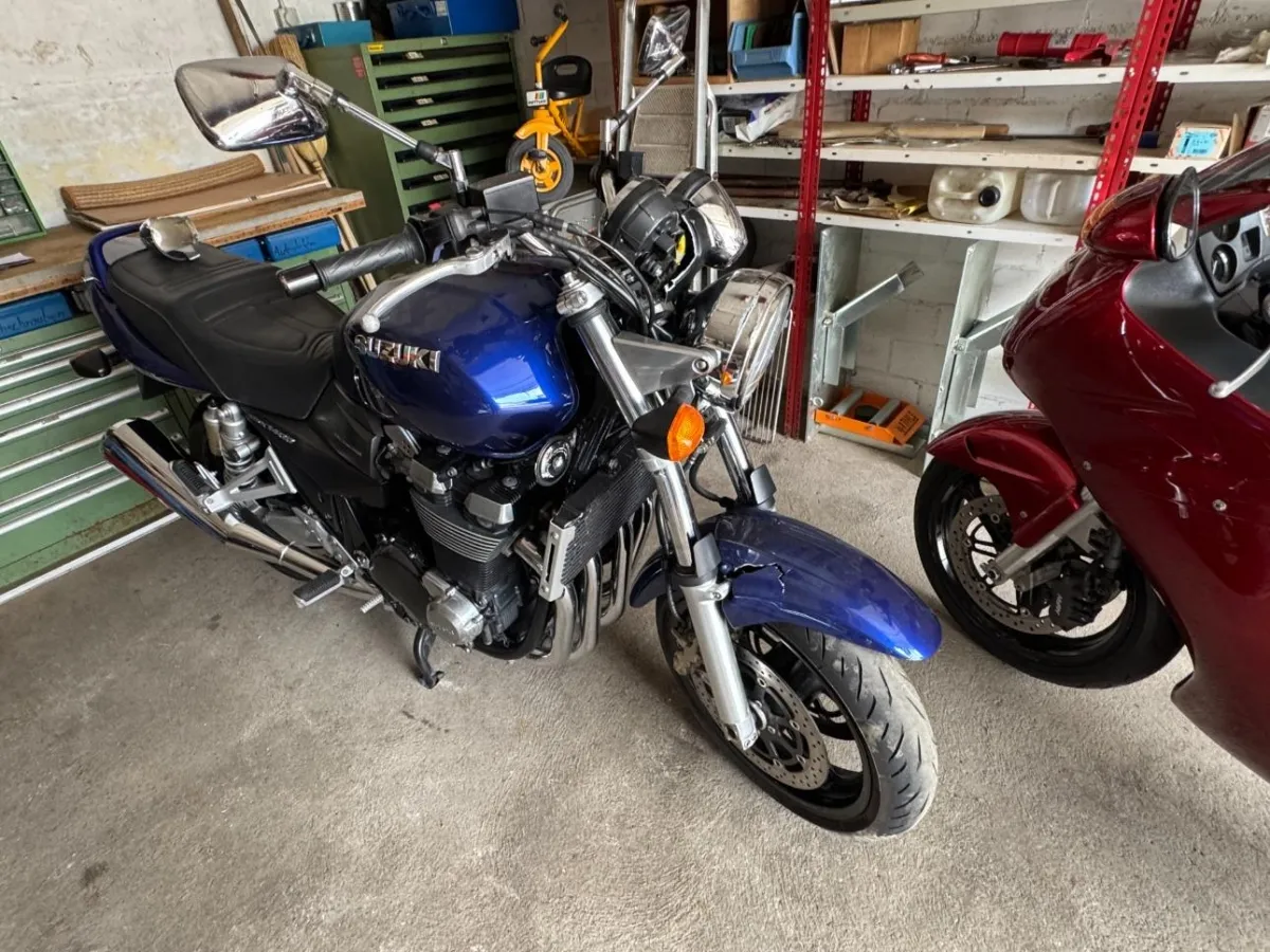 Suzuki GSX 1400, 106 PS — zdjęcie 3
