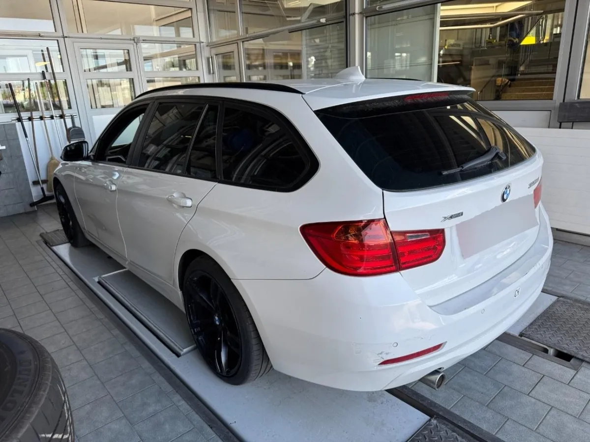 BMW 316d-335i xDrive Touring 320d xDrive 2.0, 184 PS — zdjęcie 4