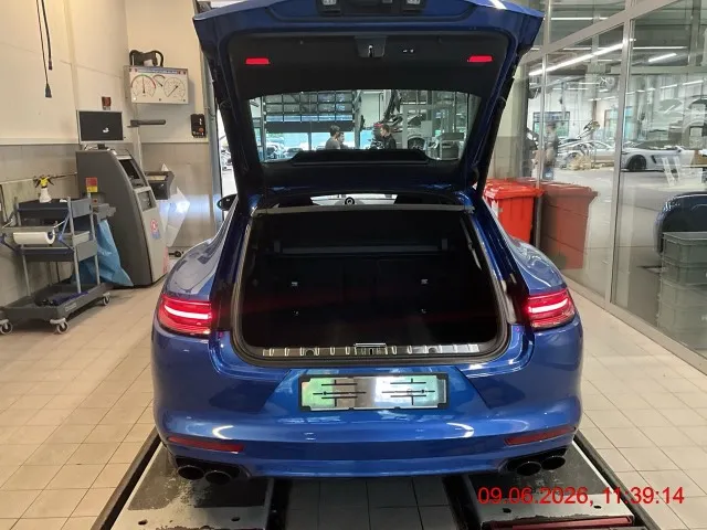 Porsche Panamera 4.0 V8 Turbo 4.0, 549 PS — zdjęcie 11