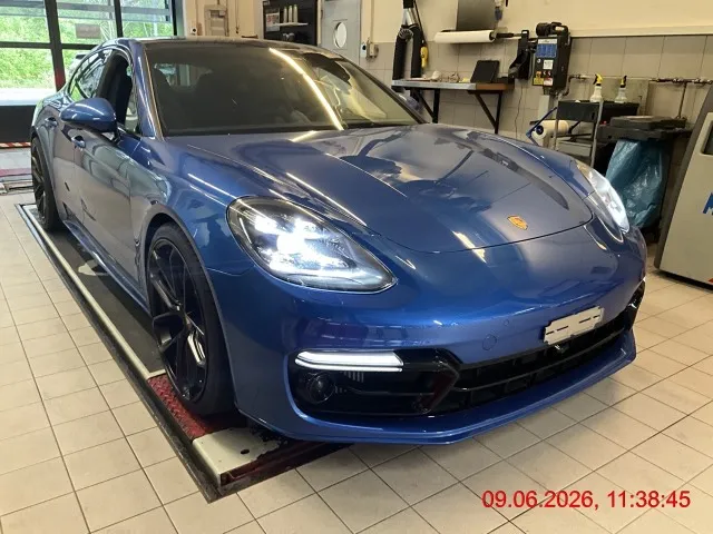 Porsche Panamera 4.0 V8 Turbo 4.0, 549 PS — zdjęcie 2