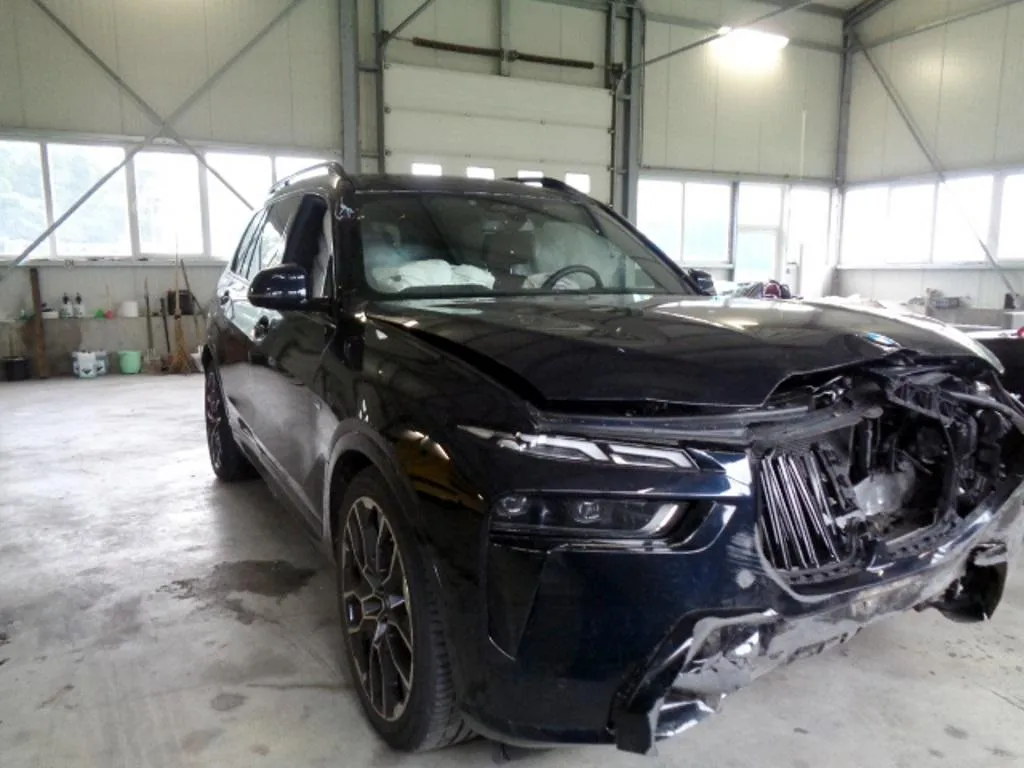 BMW X7 xDrive 40d, 339 PS — zdjęcie 3
