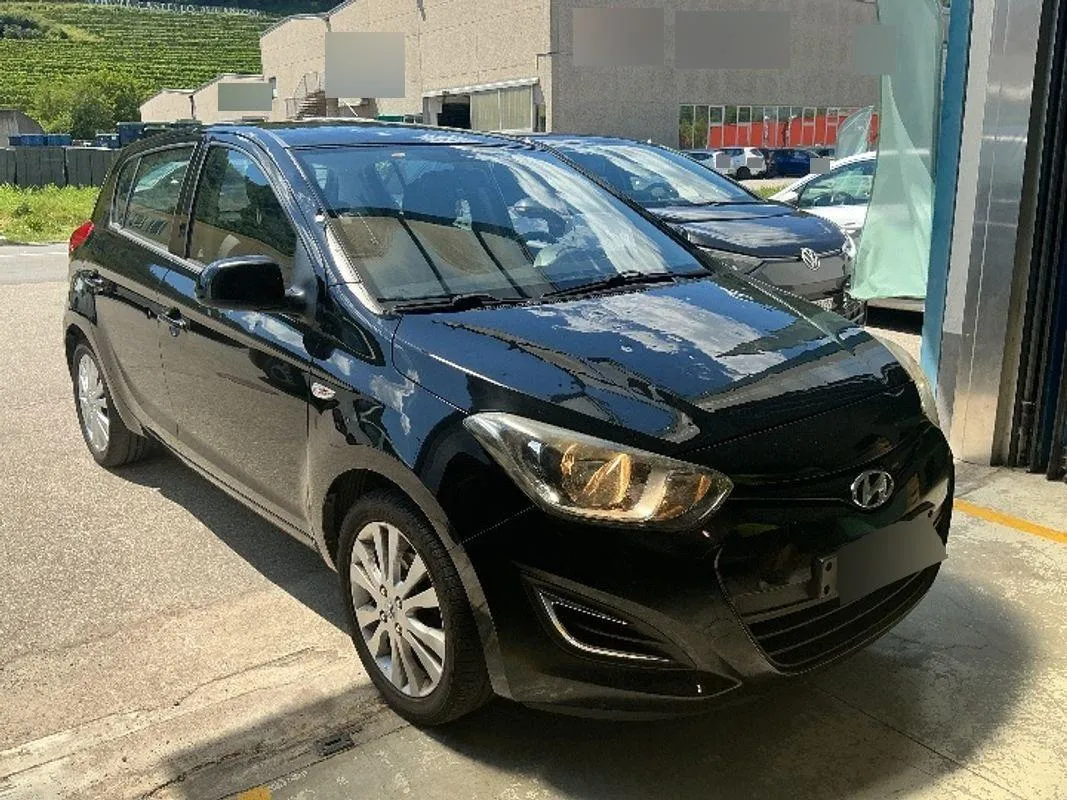 Hyundai i20 , 86 PS — zdjęcie 3