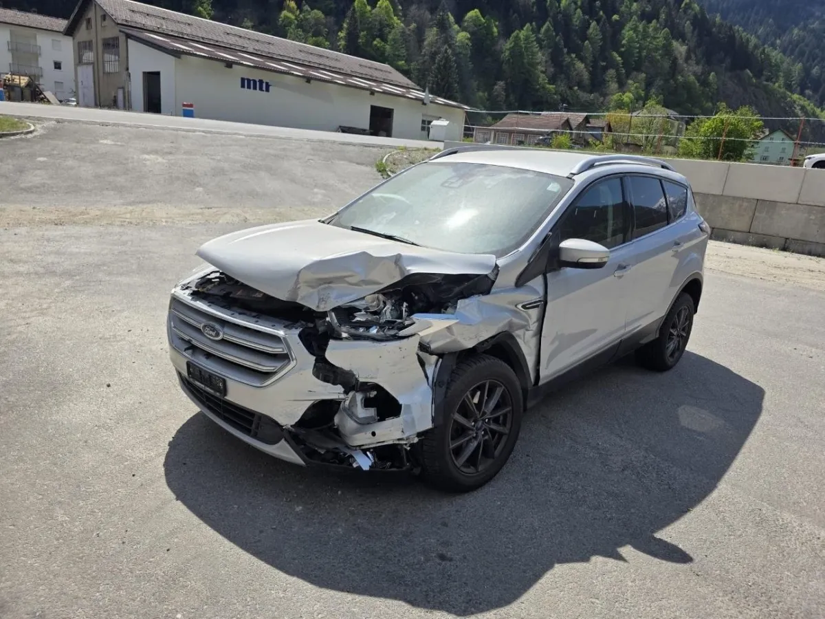 Ford Kuga 2.0 TDCI, 120 PS — zdjęcie 7