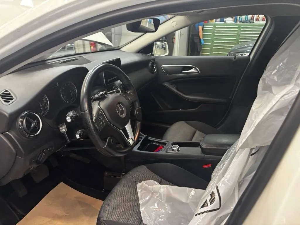Mercedes-Benz A-Klasse W176 A 200, 156 PS — zdjęcie 5