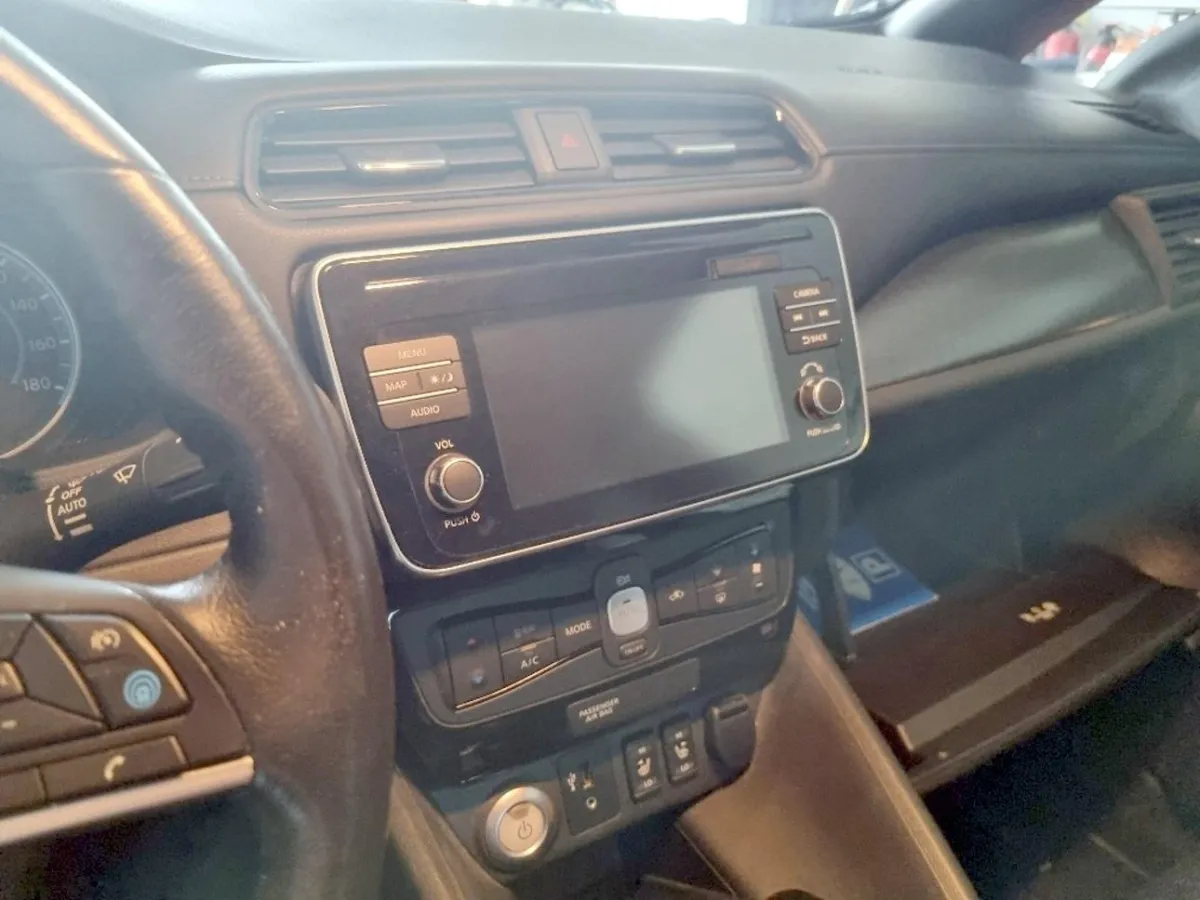 Nissan Leaf 2.Zero, 150 PS — zdjęcie 8