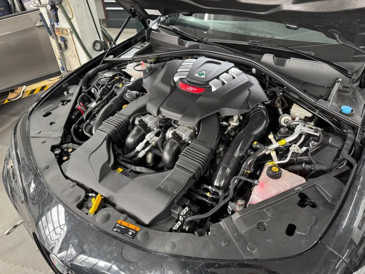 ALFA ROMEO Giulia 2.9 Quadrifoglio, 510 PS — zdjęcie 9