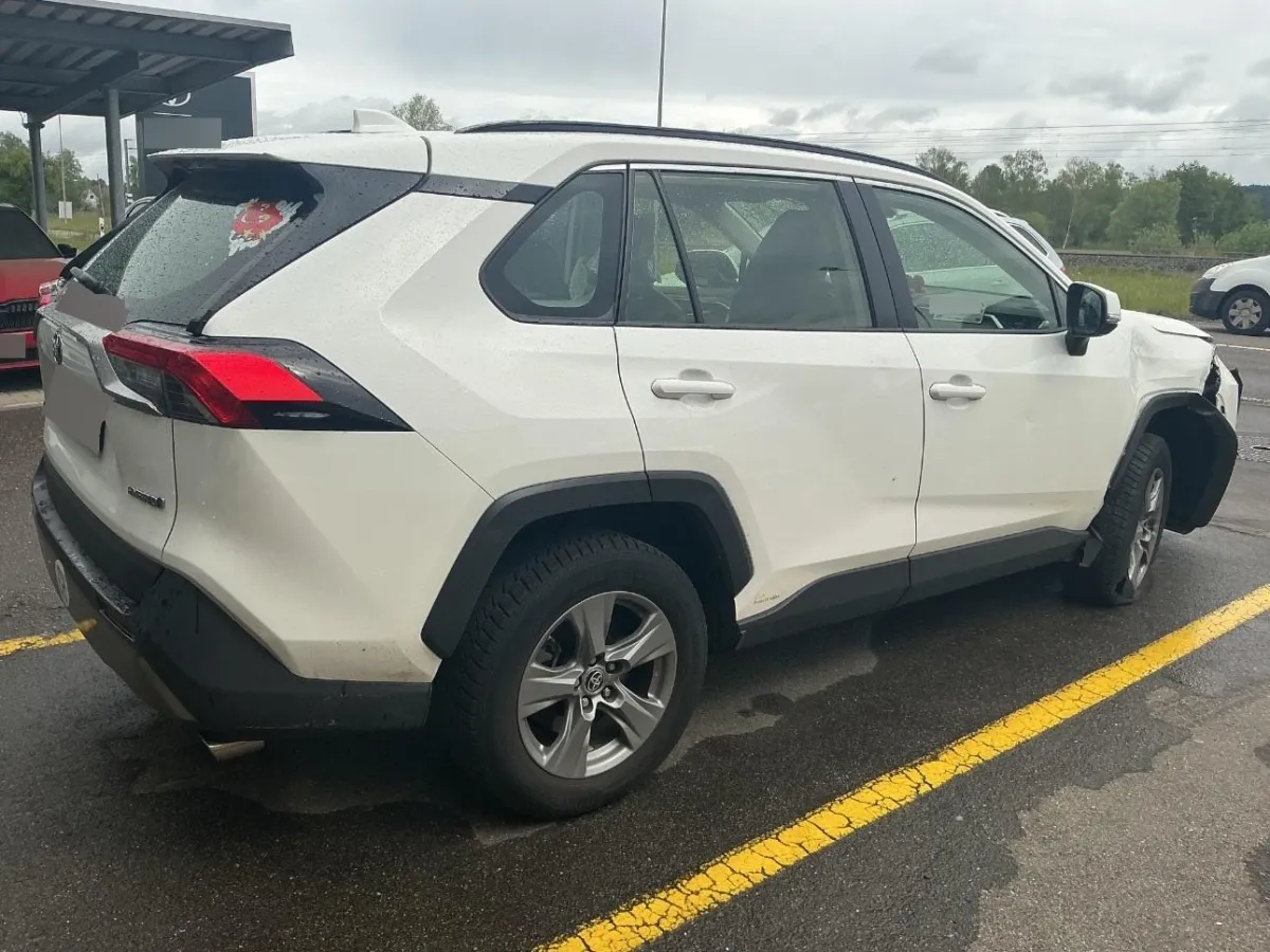 Toyota RAV4 RAV4 2.5 HSD Comfort 2.5, 177 PS — zdjęcie 2