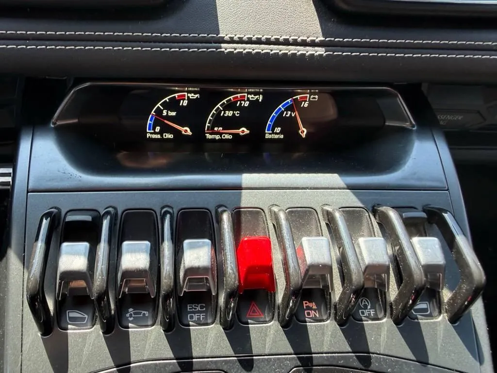 Lamborghini Huracan LP610-4 5.2, 609 PS — zdjęcie 13