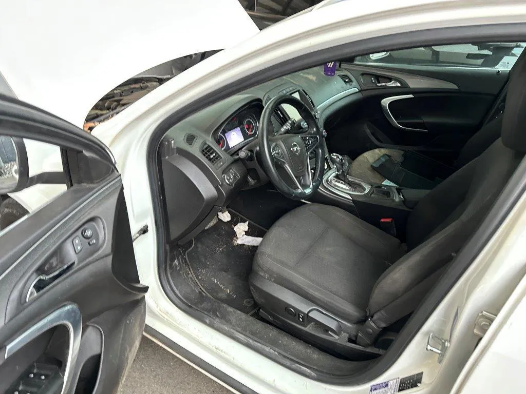 OPEL Insignia Sports Tourer 1.6 CDTi, 136 PS — zdjęcie 8
