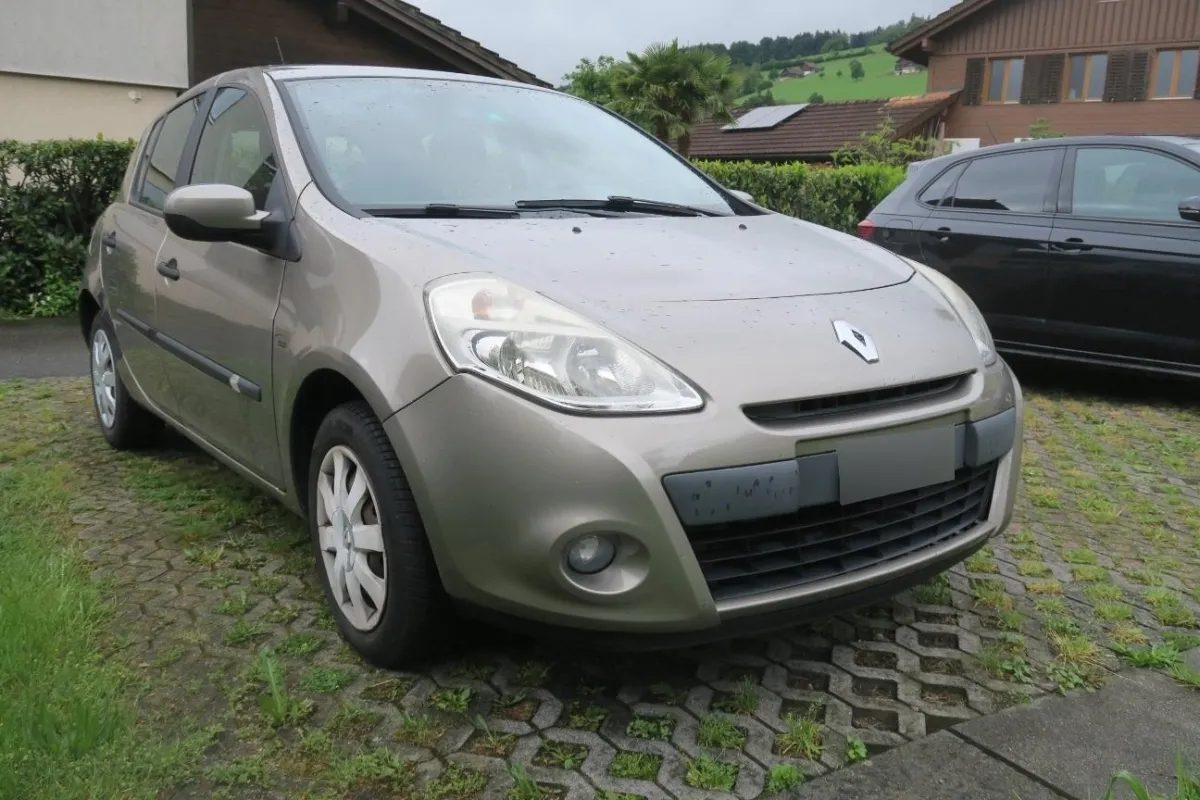 Renault Clio 1.2 16V Yahoo 1.1, 103 PS — zdjęcie 2
