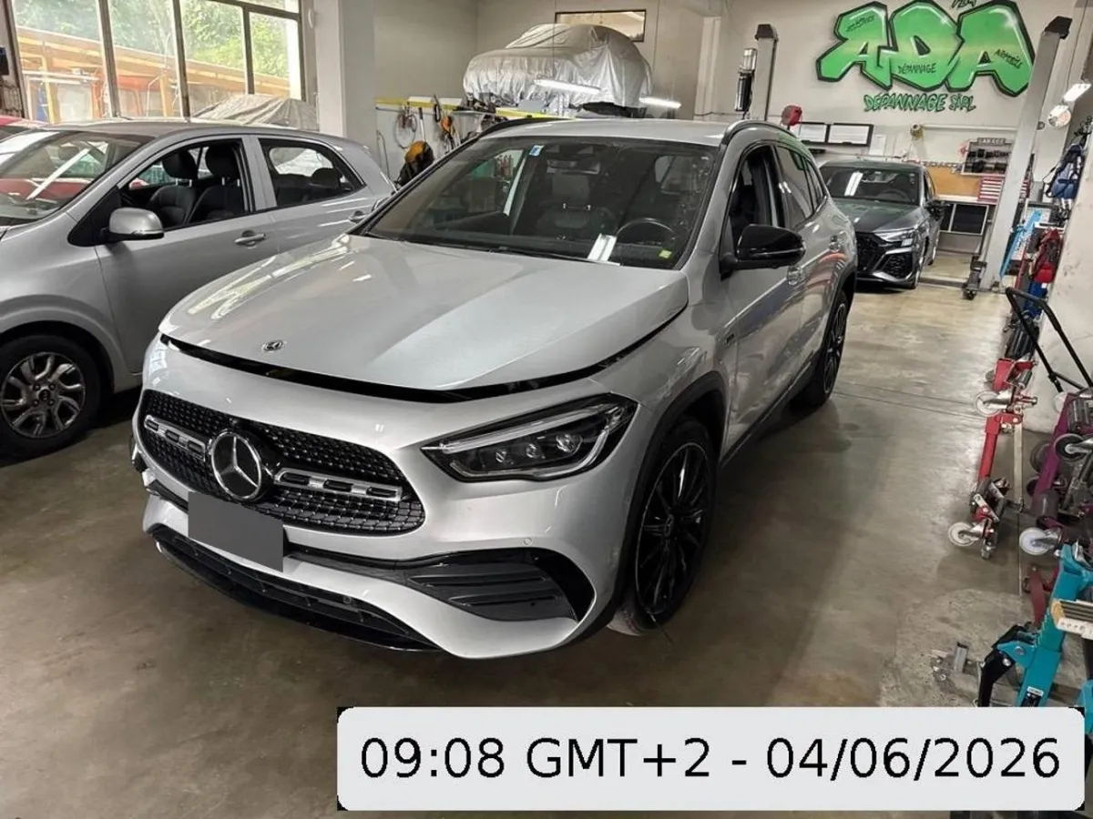 Mercedes-Benz GLA 250 e , 160 PS — zdjęcie 1
