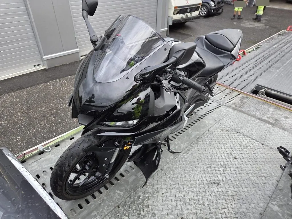 Yamaha YZF-R3 , 42 PS — zdjęcie 4