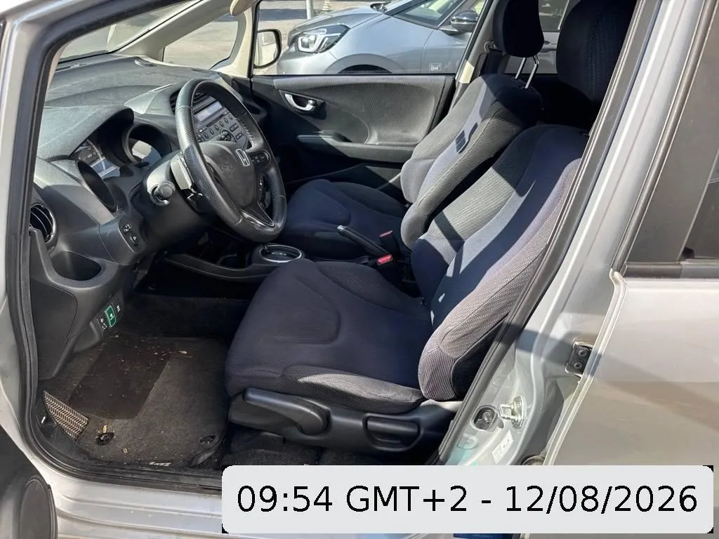 Honda Jazz 1.3i Hybrid Elegance, 88 PS — zdjęcie 10