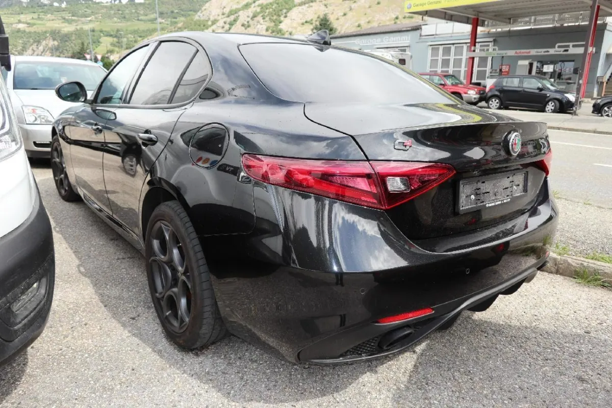 ALFA ROMEO Giulia 2.0 Q4, 280 PS — zdjęcie 7