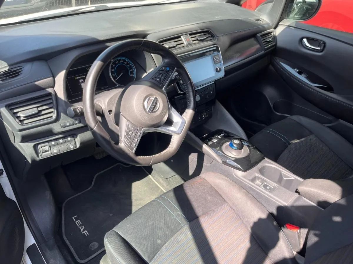 Nissan Leaf 2.Zero, 150 PS — zdjęcie 6
