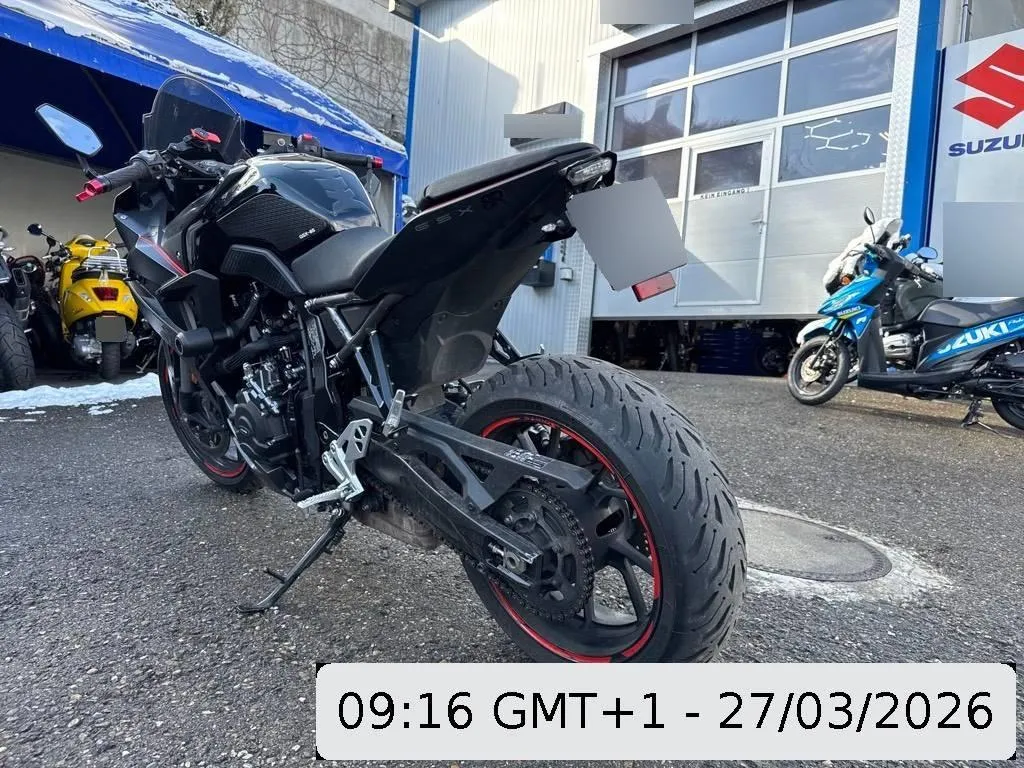 SUZUKI GSX 8 R (35kW), 48 PS — zdjęcie 3