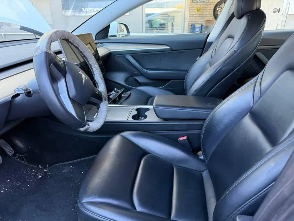 TESLA MODEL 3 Long R. AWD, 498 PS — zdjęcie 5