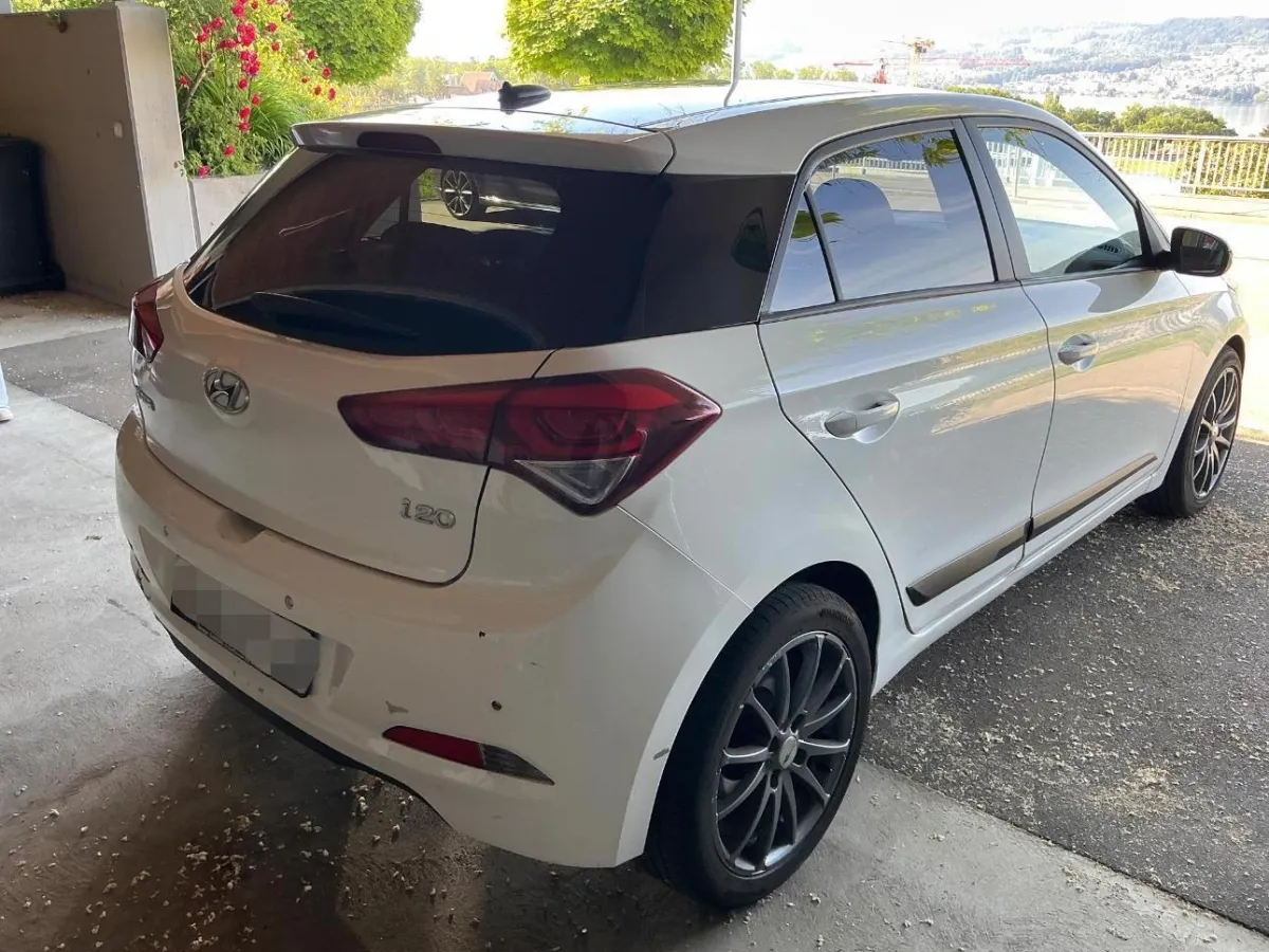 HYUNDAI i20 1.4, 99 PS — zdjęcie 5