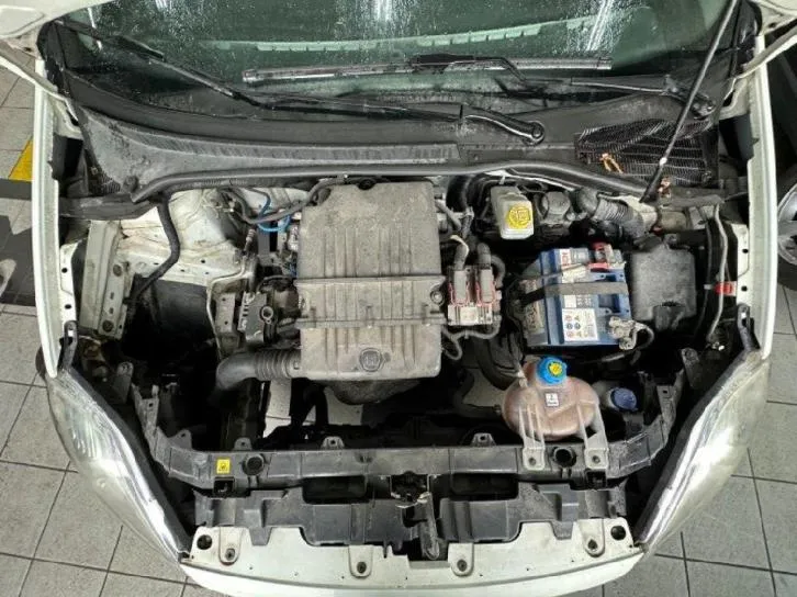 Fiat Punto 1.2 Actual, 70 PS — zdjęcie 13